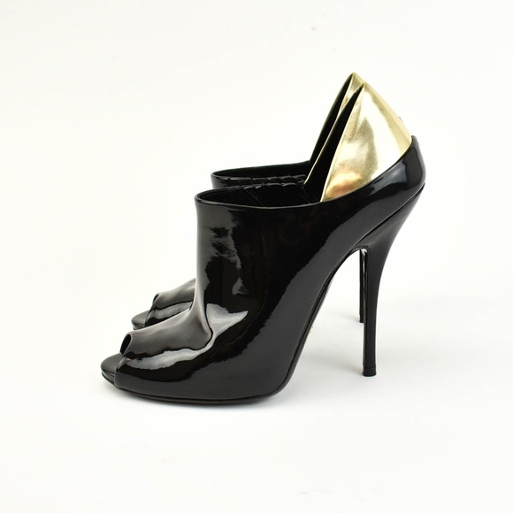 GUCCI "Hysteria": Black Patent Leather Ankle Boots - Picture 3 of 8